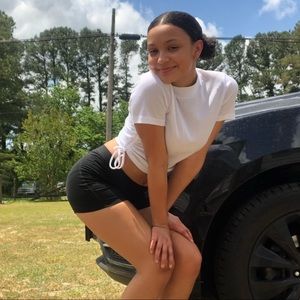 Meet your Posher, Lysia